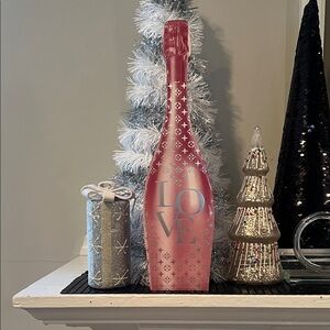 Chic Pink LOVE  Bottle Decor